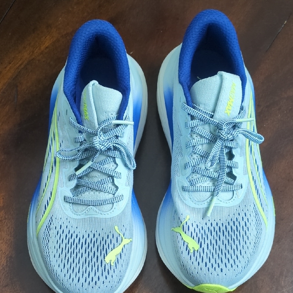 Puma MagMax Running Shoes